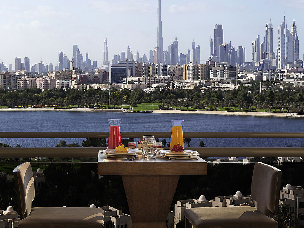 Pullman Dubai Creek City Centre Residences Restoran foto
